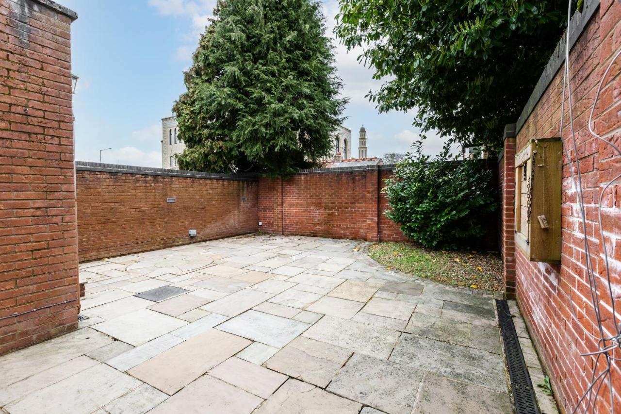 Albert - 5 Bedrooms Sleeps 11 Parking Wi-Fi Contractors Preston  Exterior photo
